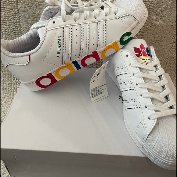 Addidas - Picture 2 of 9